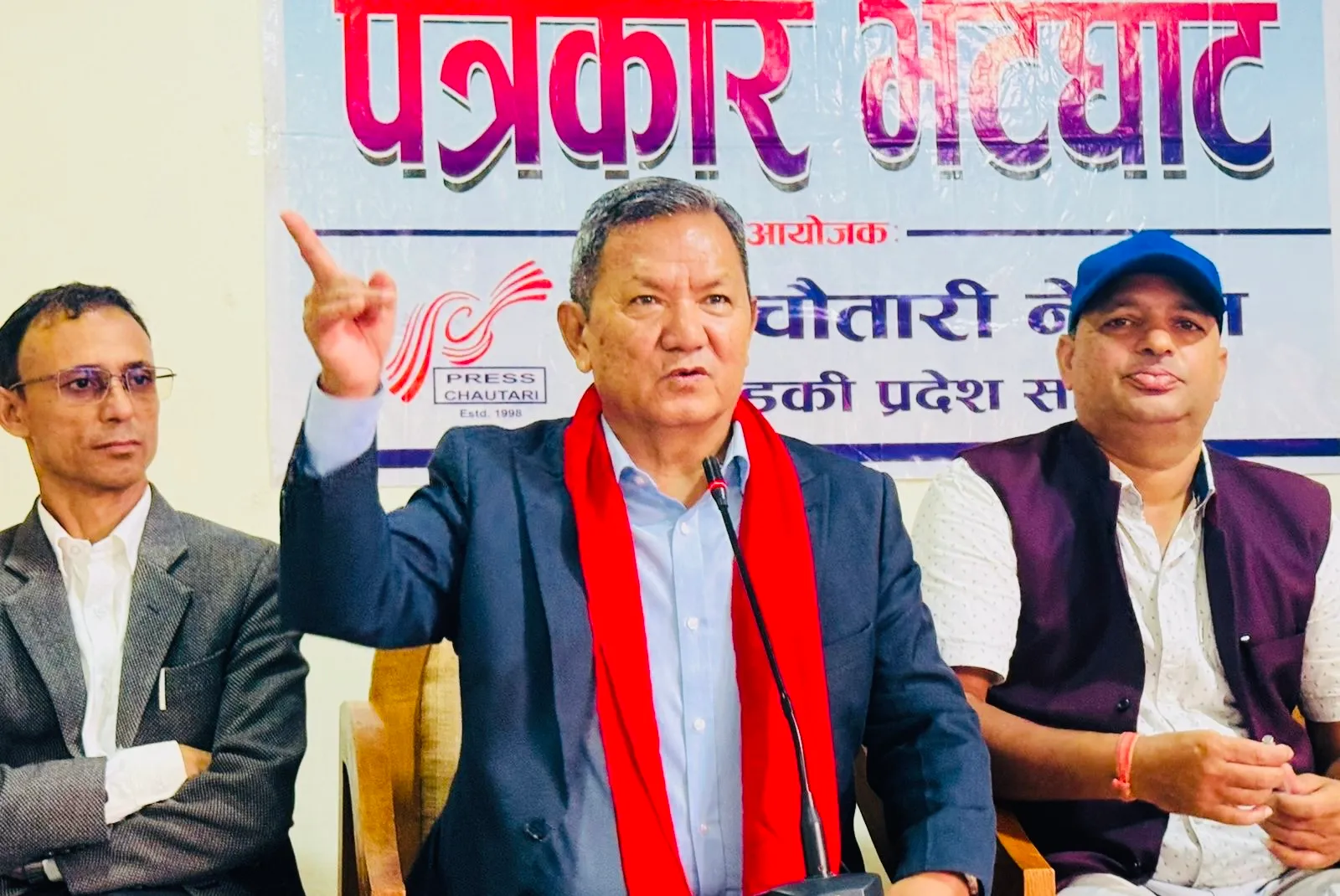 एमाले कांग्रेस सत्ता समीकरण ०८४ सम्मै जान्छ: सञ्चारमन्त्री गुरुङ