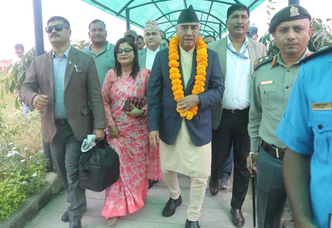 देउवा एक साता लामो गृहक्षेत्रको भ्रमणका लागि आईतबार धनगढीमा