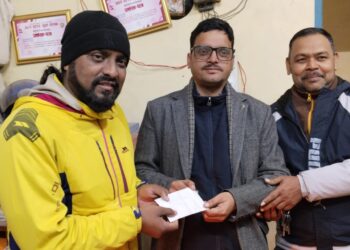 बेदकोट ८का वडाध्यक्ष जोशीद्वारा बिरामी पत्रकार सिनाललाई उपचार खर्च