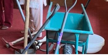 भीमदत्तको प्रधानमन्त्री रोजगार कार्यक्रममा हाते औजार वितरण
