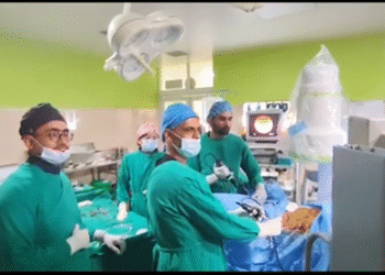 नेपाल मेडिकल कलेजमा पहिलो पटक एन्डोस्कोपिक कम्बाइन्ड इन्ट्रारेनल सर्जरीबाट निकालियो मिर्गौलाको पत्थरी