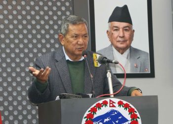 सानोतिनो कुरा उठाएर अप्ठ्यारो पार्ने कुराले राजनीति अघि बढ्न नसक्ने : सञ्चारमन्त्री गुरुङ