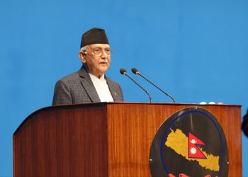 एमाले बैठक स्थगित, ओली नेताहरूसँग व्यक्तिगत भेटवार्ता गर्दै