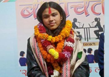 थारू समुदायबाट पहिलो महिला पाइलट बन्न सफल टीका चौधरी