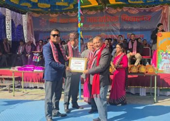 पुराना सिक्काहरु संकलन गर्ने दाजुबहिनी सम्मानित