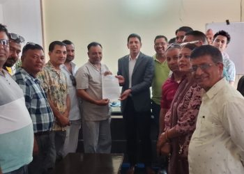 विभिन्न सरकारी कार्यालयमा निर्माण व्यवसायीको धर्ना, मूल्य समायोजनको माग