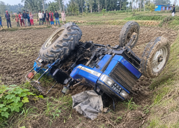 खेत जोत्ने क्रममा ट्याक्टर पल्टिँदा एक जनाको ज्यान गयो